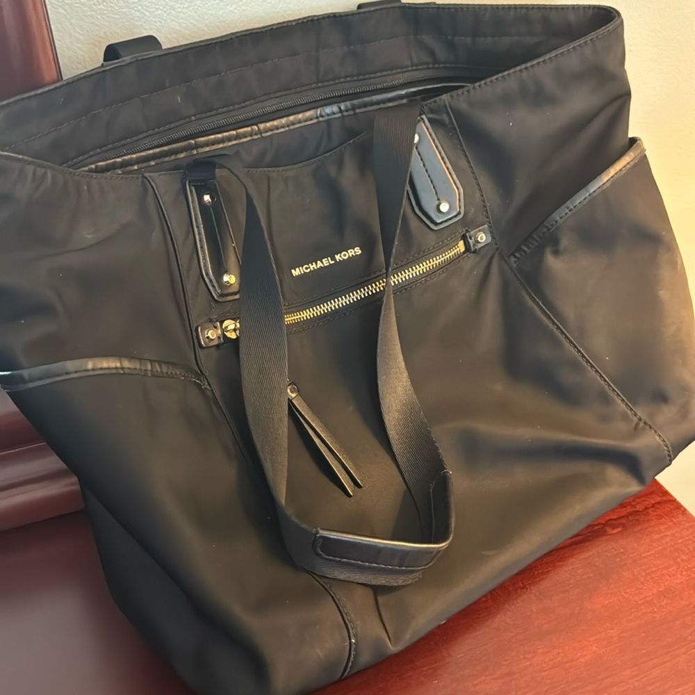 Michael Kors large black tote bag in excellent condition